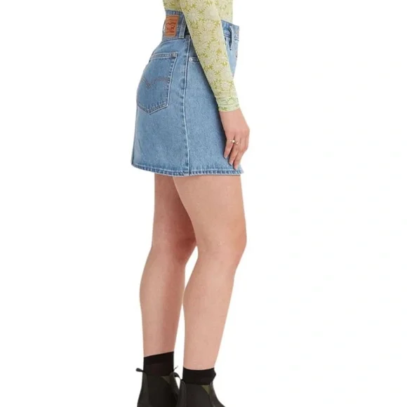 Levi's Women's Notch A-line Button Front Mini Skirt size 32 - Picture 3 of 5
